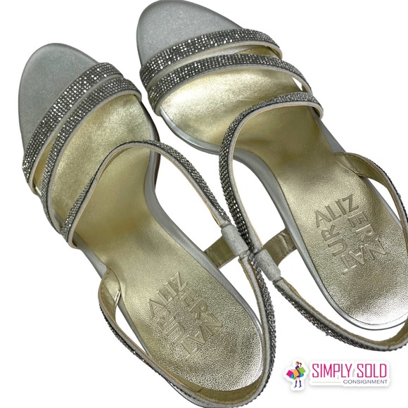 Naturalizer Women's Vanessa 2 Silver Evening‎ Strappy Sandals Open Toe W/ Box 5M - Picture 2 of 11